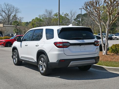 Certified 2024 Honda Pilot EX-L image 3