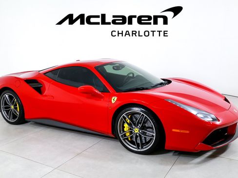 Used 2016 Ferrari 488 GTB RWD image 2