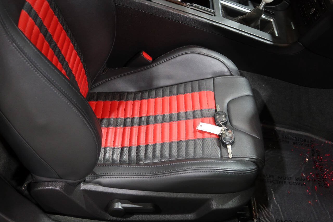 Used 2012 Ford Mustang Shelby GT500 w/ SVT Performance Pkg RWD image 26