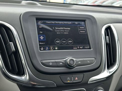 Used 2023 Chevrolet Equinox LS w/ LS Convenience Package image 24