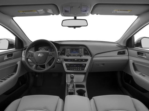 Used 2016 Hyundai Sonata SE FWD image 5