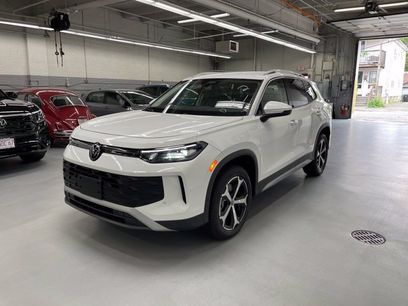 New 2026 Volkswagen Tiguan SE