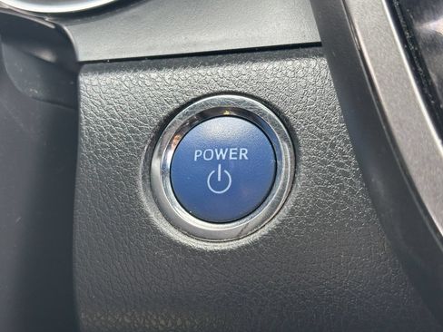 Used 2021 Toyota Camry LE FWD image 21