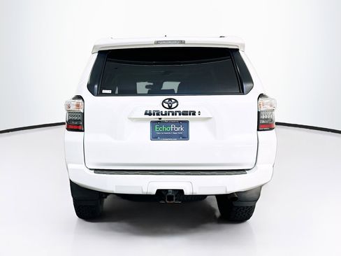 Used 2020 Toyota 4Runner SR5 Premium w/ Moonroof Package AWD/4WD image 7