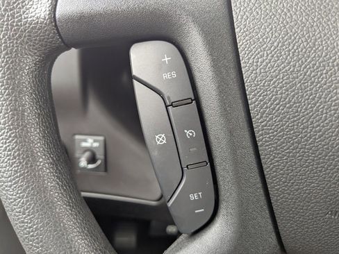 Used 2023 Chevrolet Express 2500 w/ Driver Convenience Package image 27