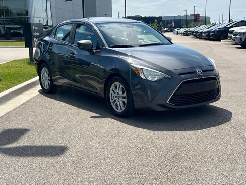 Used 2018 Toyota Yaris iA FWD image 1
