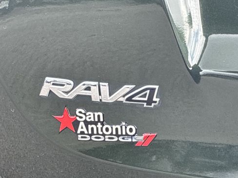 Used 2013 Toyota RAV4 LE FWD image 45