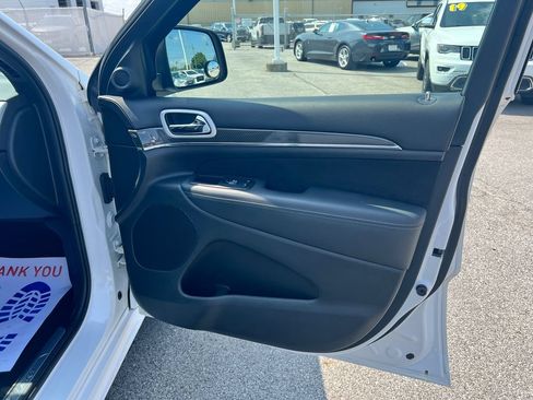 Used 2019 Jeep Grand Cherokee SRT AWD/4WD image 38