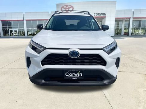 Used 2024 Toyota RAV4 LE AWD/4WD image 8