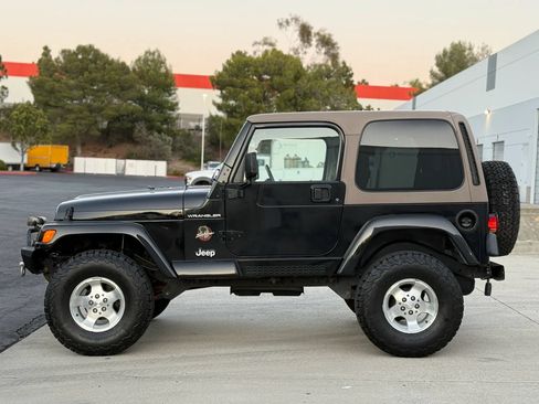 Used 2002 Jeep Wrangler Sahara AWD/4WD image 5