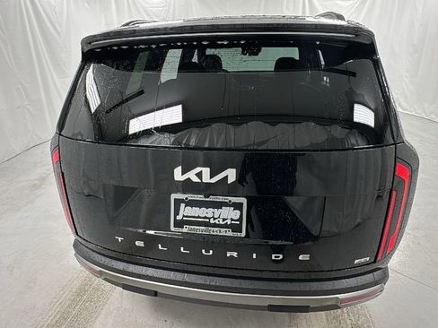 New 2027 Kia Telluride S image 4