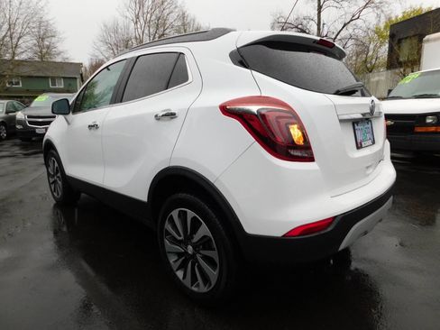 Used 2021 Buick Encore Preferred AWD/4WD image 3