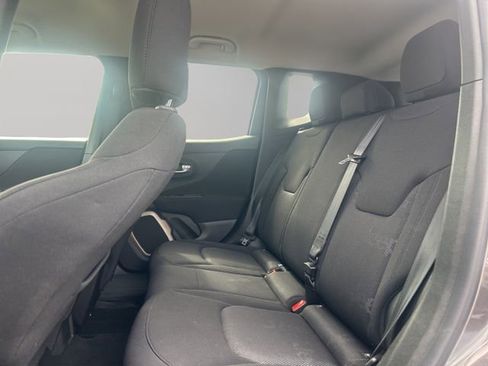 Used 2017 Jeep Renegade Latitude AWD/4WD image 15