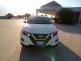 Used 2022 Nissan Rogue Sport SL image 2