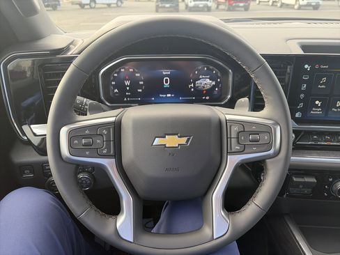 New 2026 Chevrolet Silverado 1500 LTZ w/ LTZ Premium Package image 23