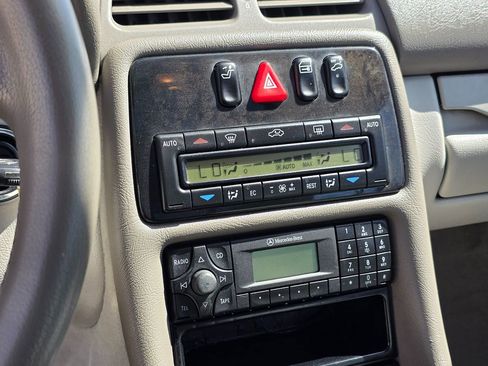 Used 2001 Mercedes-Benz CLK 430 Coupe image 24