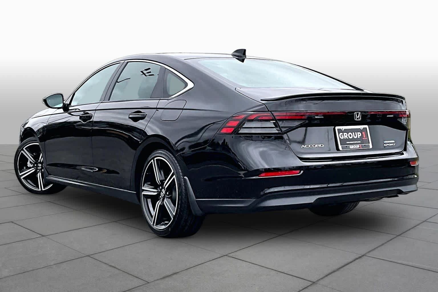 Used 2024 Honda Accord Sport image 12