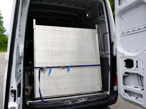 Used 2020 Mercedes-Benz Sprinter 2500 image 23