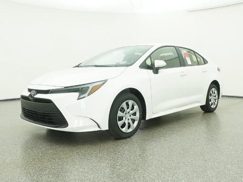 New 2026 Toyota Corolla LE image 17