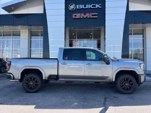 New 2026 GMC Sierra 2500 AT4 w/ Technology Package AWD/4WD image 2