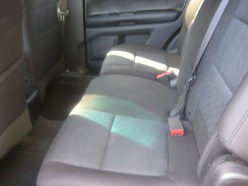 Used 2015 Ford Explorer XLT image 17