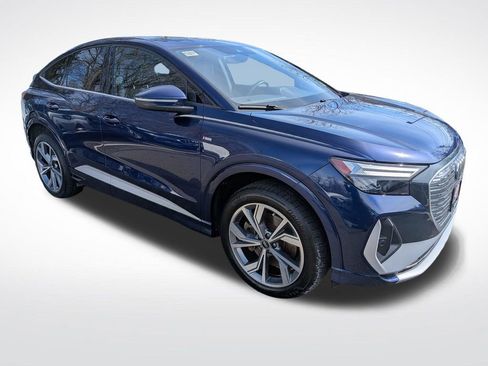 Used 2023 Audi Q4 e-tron Premium w/ Convenience Package image 7