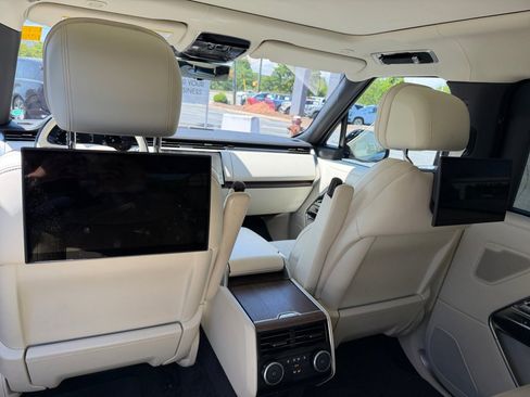 Used 2023 Land Rover Range Rover Long Wheelbase Autobiography AWD/4WD image 18