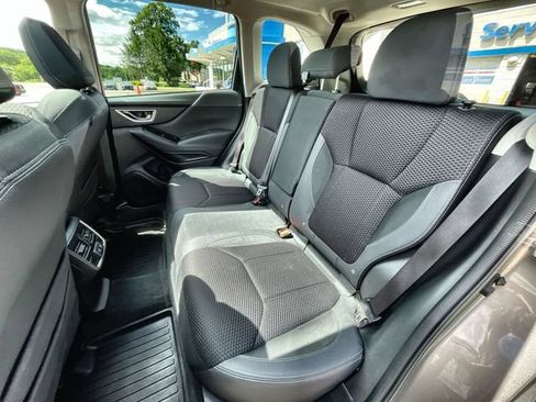 Used 2020 Subaru Forester Premium AWD/4WD image 26