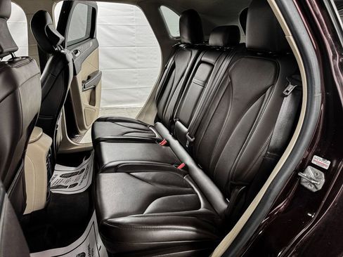 Used 2017 Lincoln MKC Reserve image 9