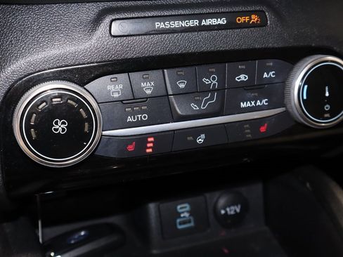 Certified 2022 Ford Escape SE w/ Cold Weather Package image 32