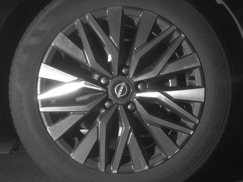 Used 2025 Nissan Altima 2.5 SV image 13