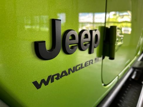Used 2025 Jeep Wrangler Unlimited Sport AWD/4WD image 13