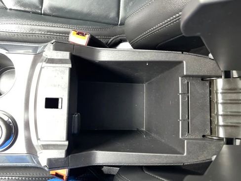 Used 2018 Ford Explorer XLT w/ Equipment Group 202A image 15