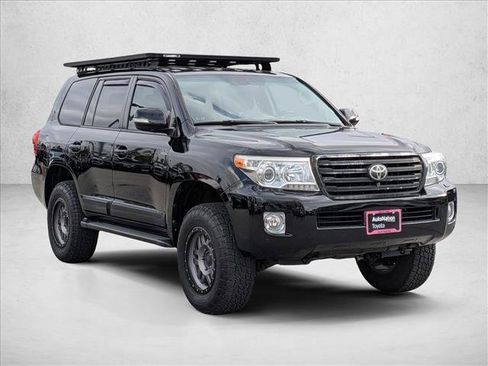 Used 2014 Toyota Land Cruiser AWD/4WD image 3