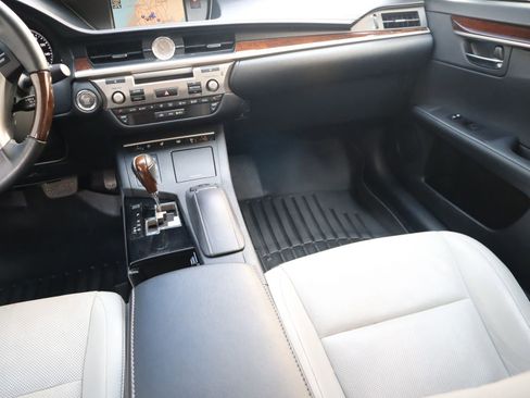 Used 2014 Lexus ES 350 image 34