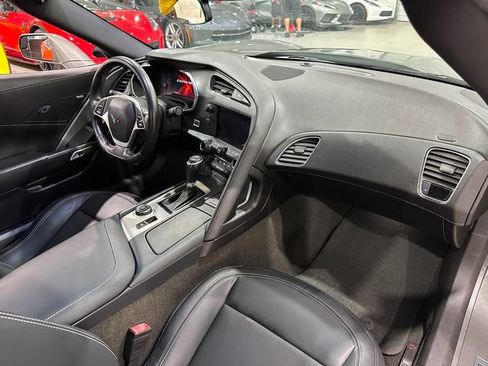 Used 2016 Chevrolet Corvette Stingray Coupe RWD image 12
