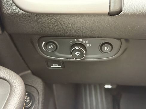 Used 2022 GMC Terrain AT4 AWD/4WD image 36