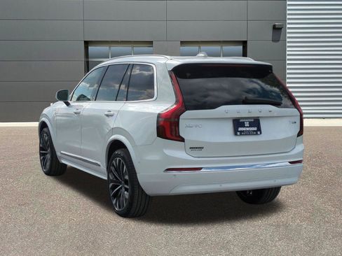 New 2026 Volvo XC90 T8 Ultra w/ Protection Package Premier AWD/4WD image 5