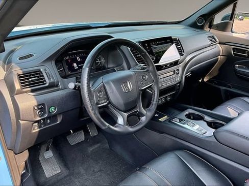 Used 2025 Honda Passport TrailSport image 17