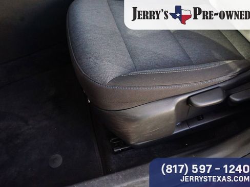 Used 2024 Chevrolet Trax LS FWD image 17