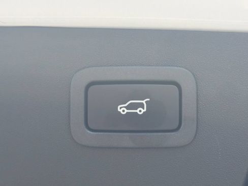 Used 2020 Jaguar E-PACE Checkered Flag AWD/4WD image 30