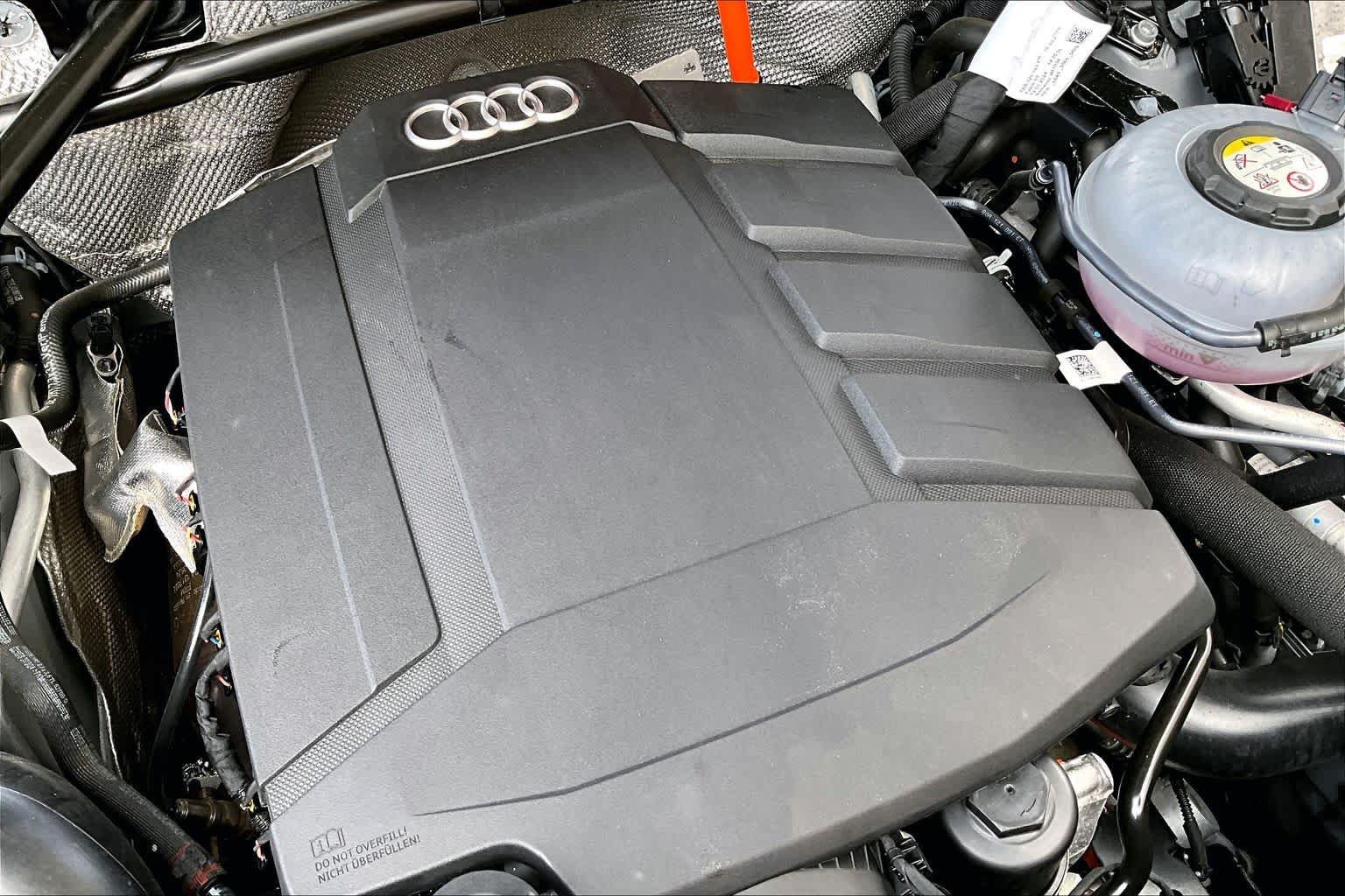 Used 2024 Audi Q5 e Premium Plus w/ Premium Plus Package AWD/4WD image 31