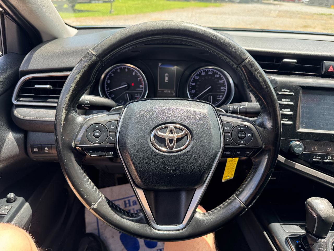 Used 2019 Toyota Camry SE w/ Carpet Mat Package FWD image 24