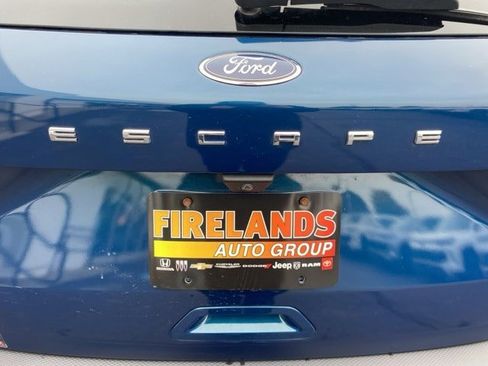 Used 2020 Ford Escape SE Sport image 10