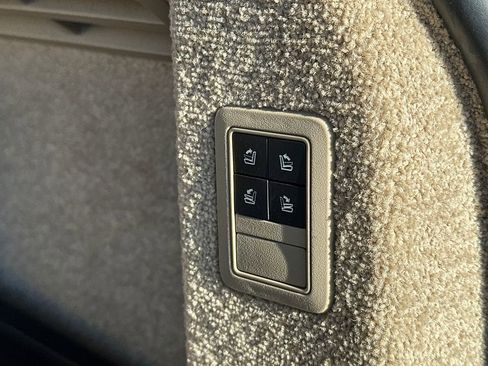 Used 2016 Land Rover Range Rover HSE image 7