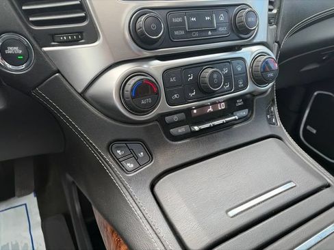 Used 2018 Chevrolet Tahoe Premier AWD/4WD image 18