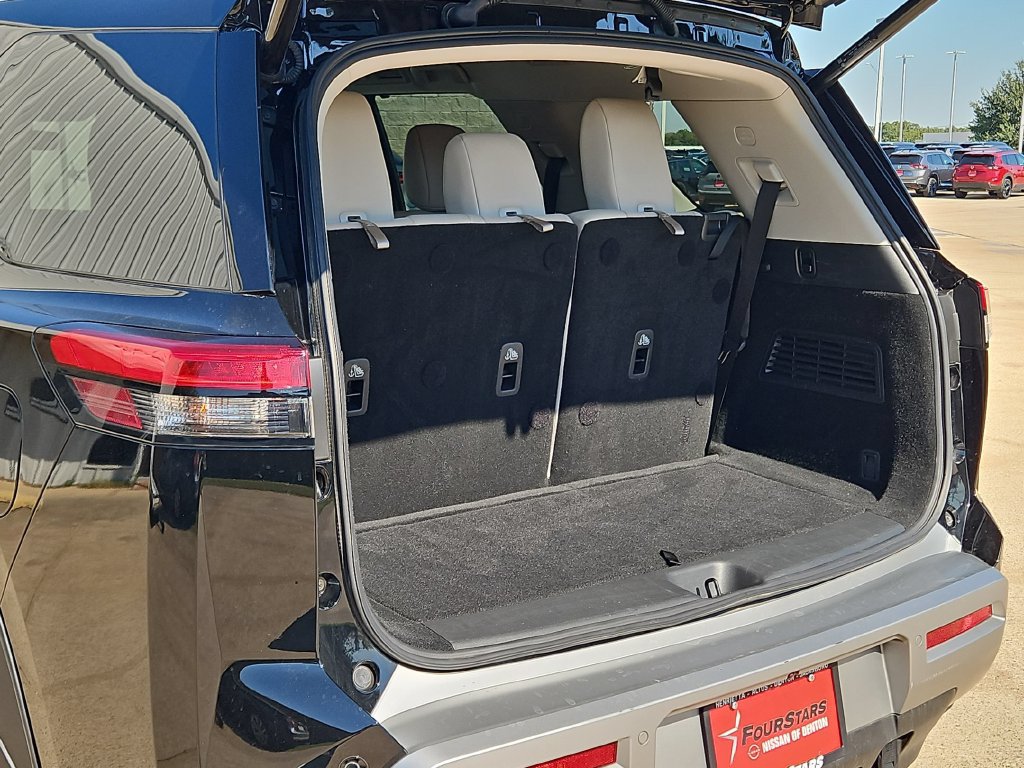 Used 2025 Nissan Pathfinder SL w/ SL Premium Package FWD image 34