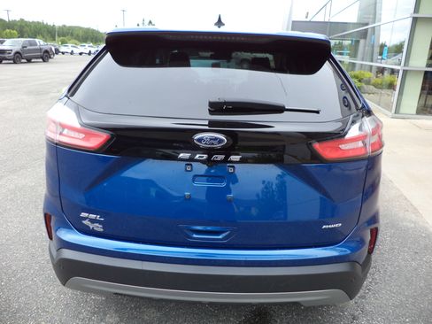 Used 2024 Ford Edge SEL AWD/4WD image 5