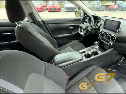 Used 2022 Nissan Sentra SV FWD image 14