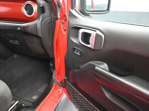 Used 2020 Jeep Wrangler Unlimited Rubicon AWD/4WD image 17